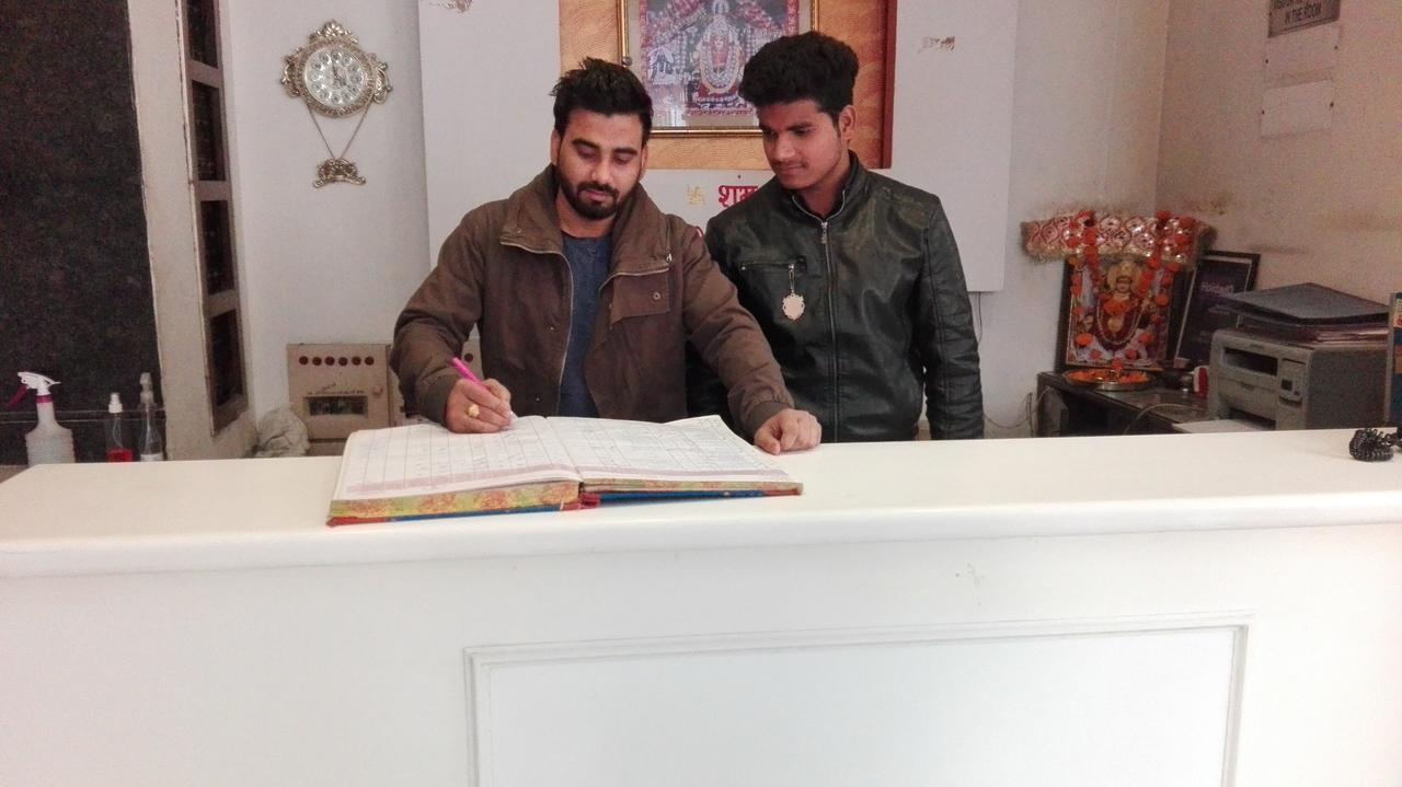Hotel Delhi Empire Dx Paharganj ภายนอก รูปภาพ