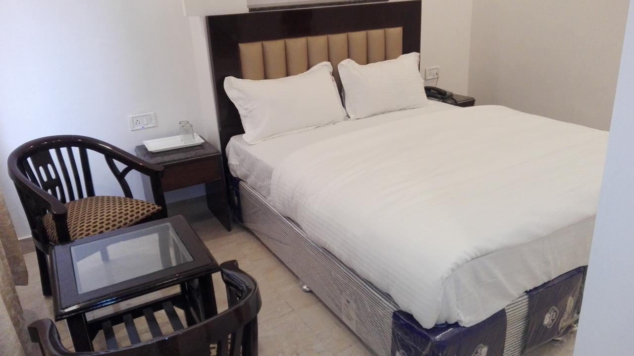 Hotel Delhi Empire Dx Paharganj ภายนอก รูปภาพ