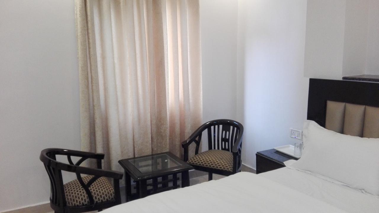 Hotel Delhi Empire Dx Paharganj ภายนอก รูปภาพ